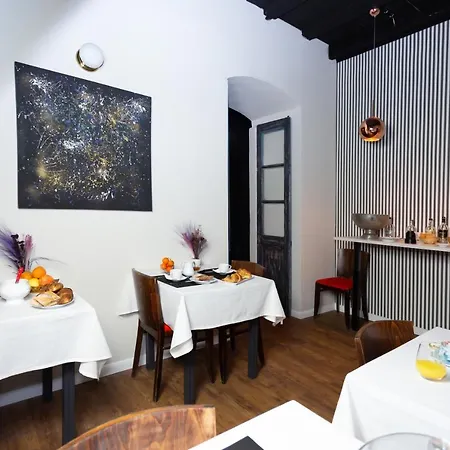 Ξενοδοχείο Babbu 2*